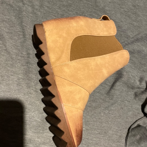 Booties - Picture 3 of 8